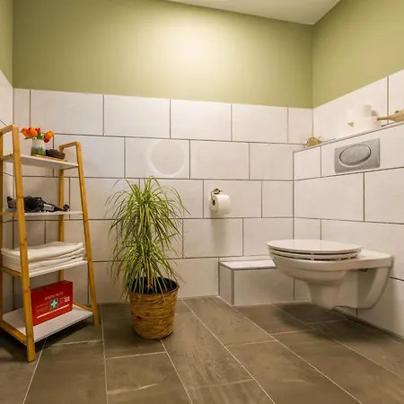 Fuer Monteure Oder Geschaeftsreisende Naehe Autobahn A1 Und A61 * Вайлерсвист