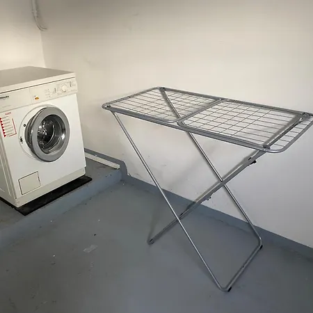 Gemuetliche Souterrain Wohnung Naehe Phantasialand Mit Parkplatz Weilerswist