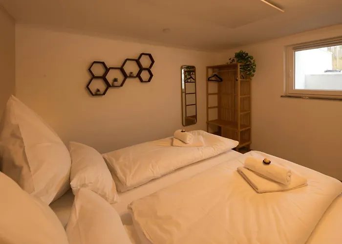 Gemuetliche Souterrain Wohnung Naehe Phantasialand Mit Parkplatz Apartament