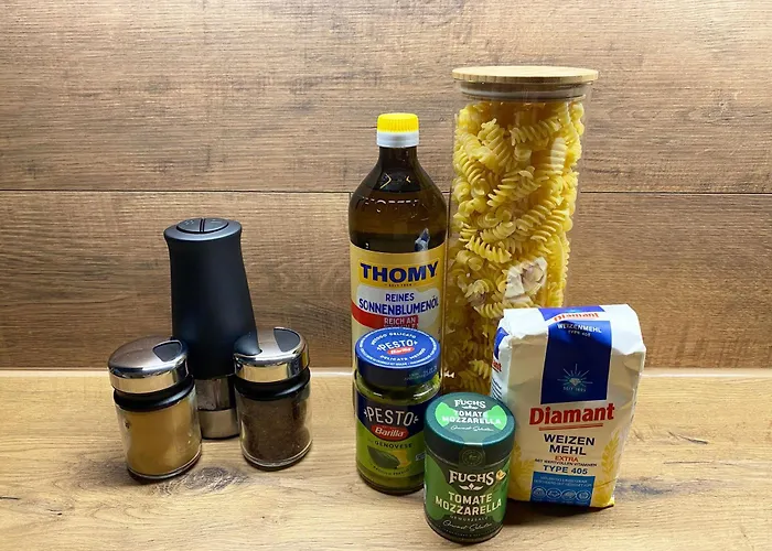 Gemuetliche Souterrain Wohnung Naehe Phantasialand Mit Parkplatz شقة Weilerswist