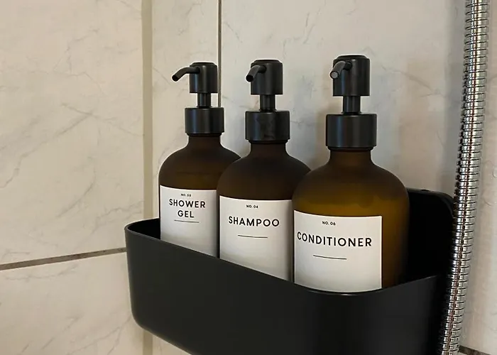 Gemuetliche Souterrain Wohnung Naehe Phantasialand Mit Parkplatz *