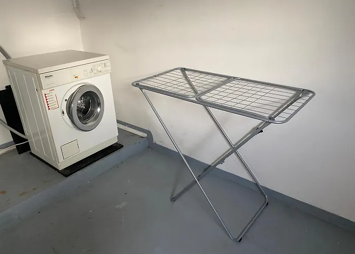 Gemuetliche Souterrain Wohnung Naehe Phantasialand Mit Parkplatz Weilerswist